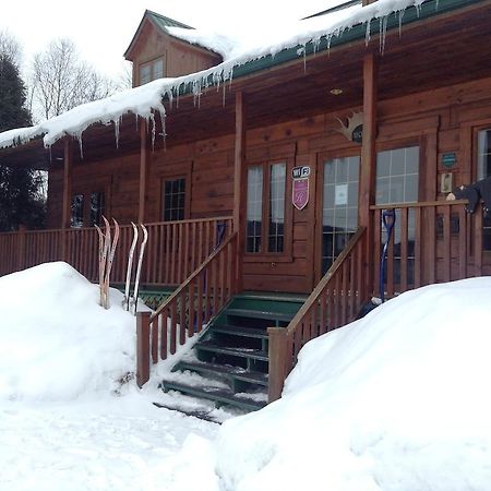 Hotel Aux Berges du St-Maurice Saint-Jean-des Piles Exterior foto